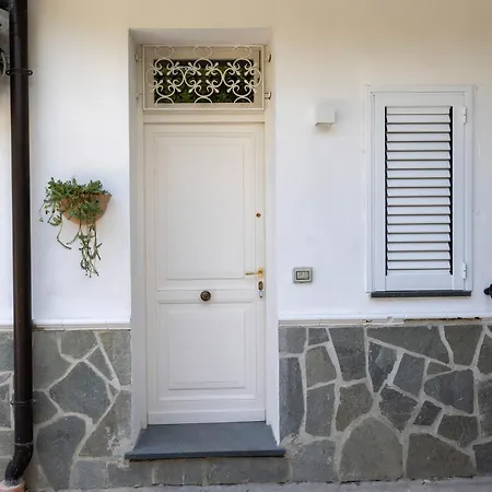 Garden House * Pianillo