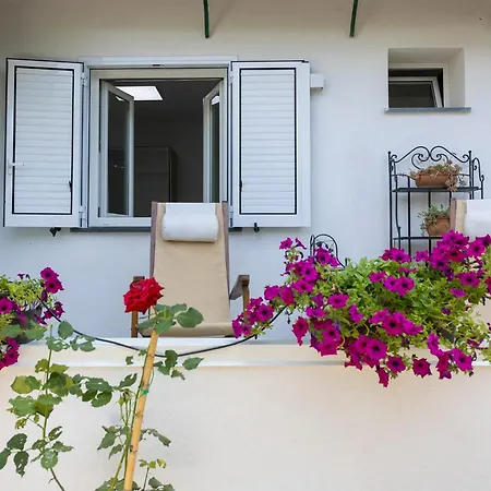 Garden House Pianillo